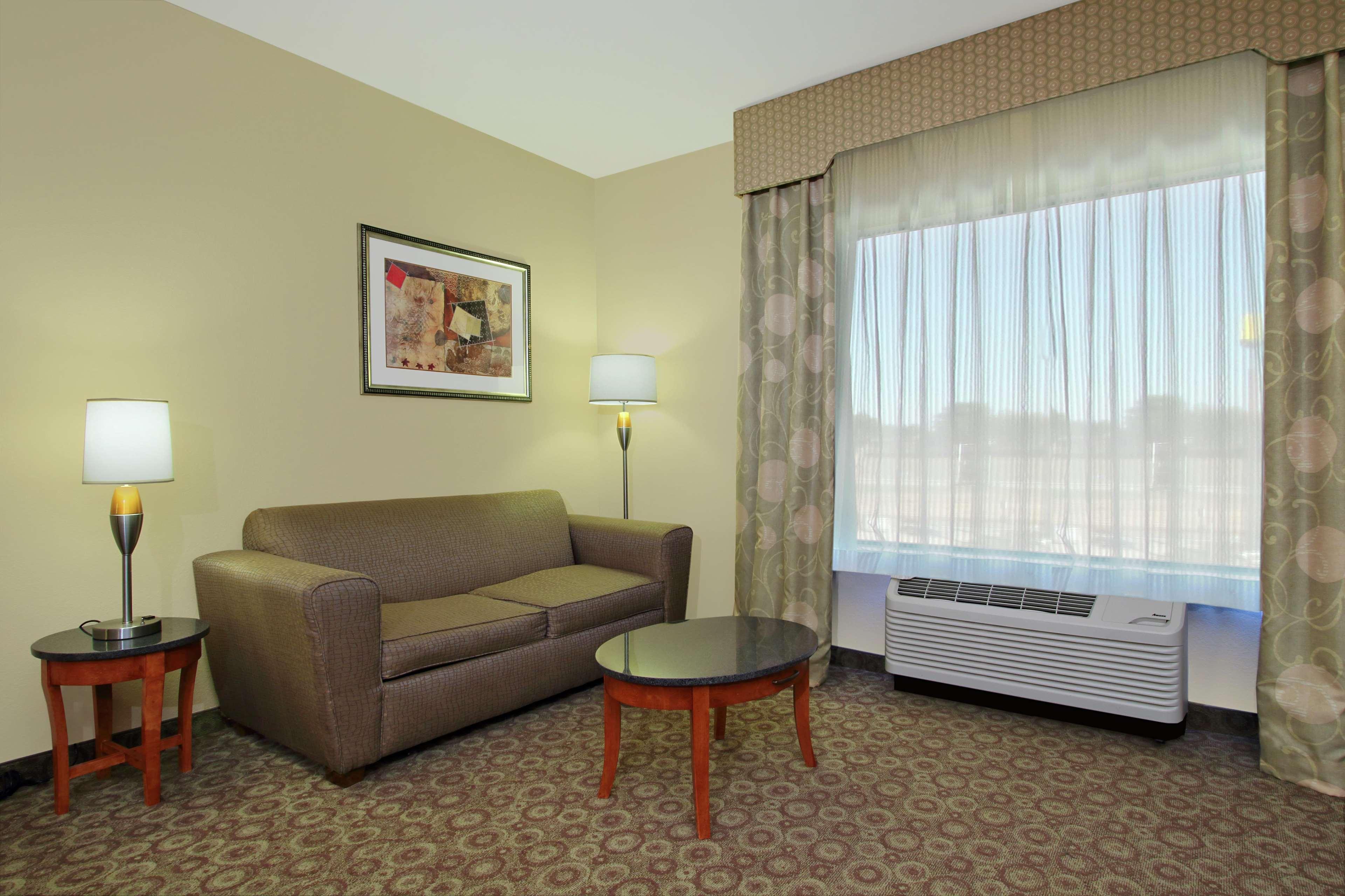 Hampton Inn & Suites Buffalo Exterior foto