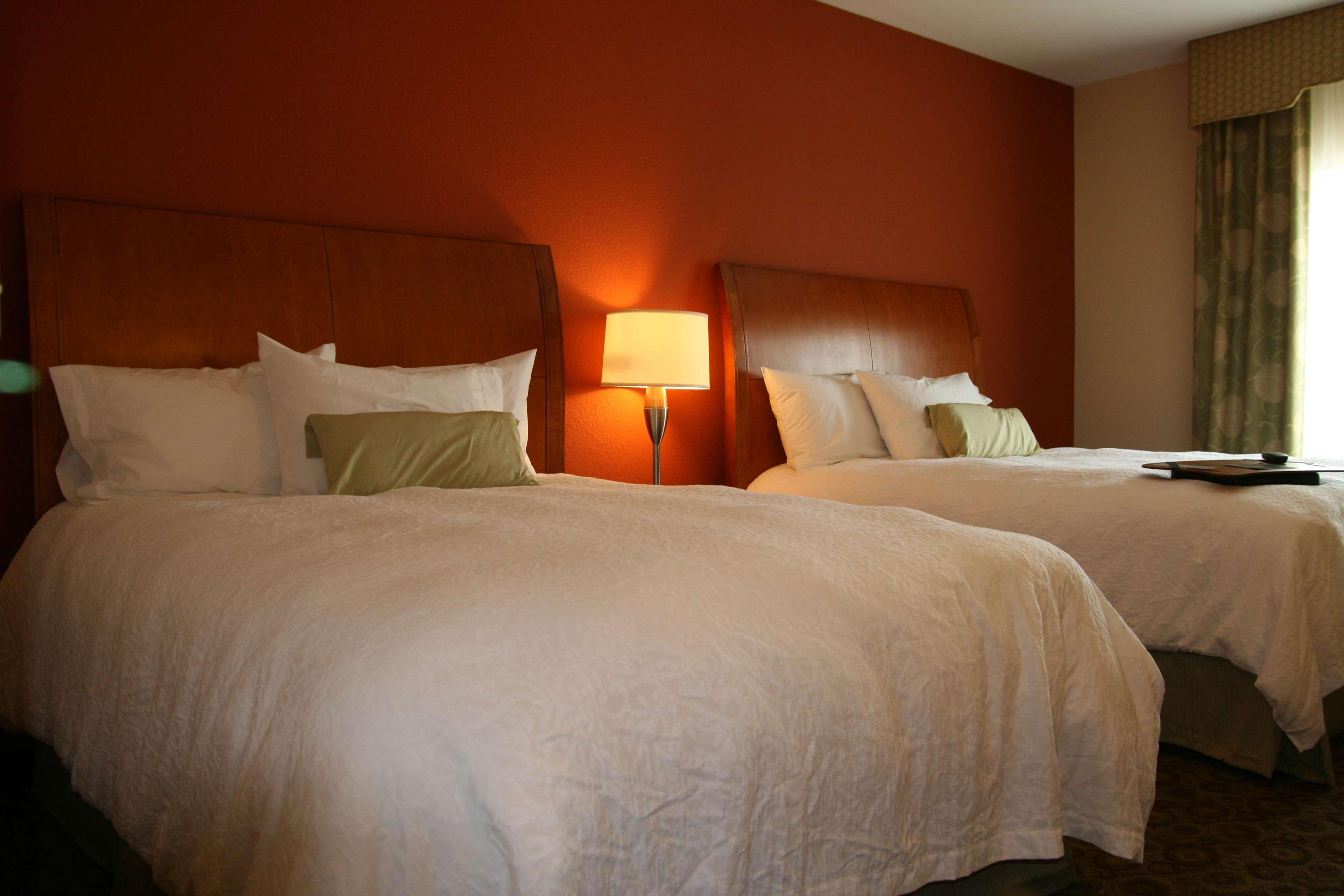 Hampton Inn & Suites Buffalo Quarto foto