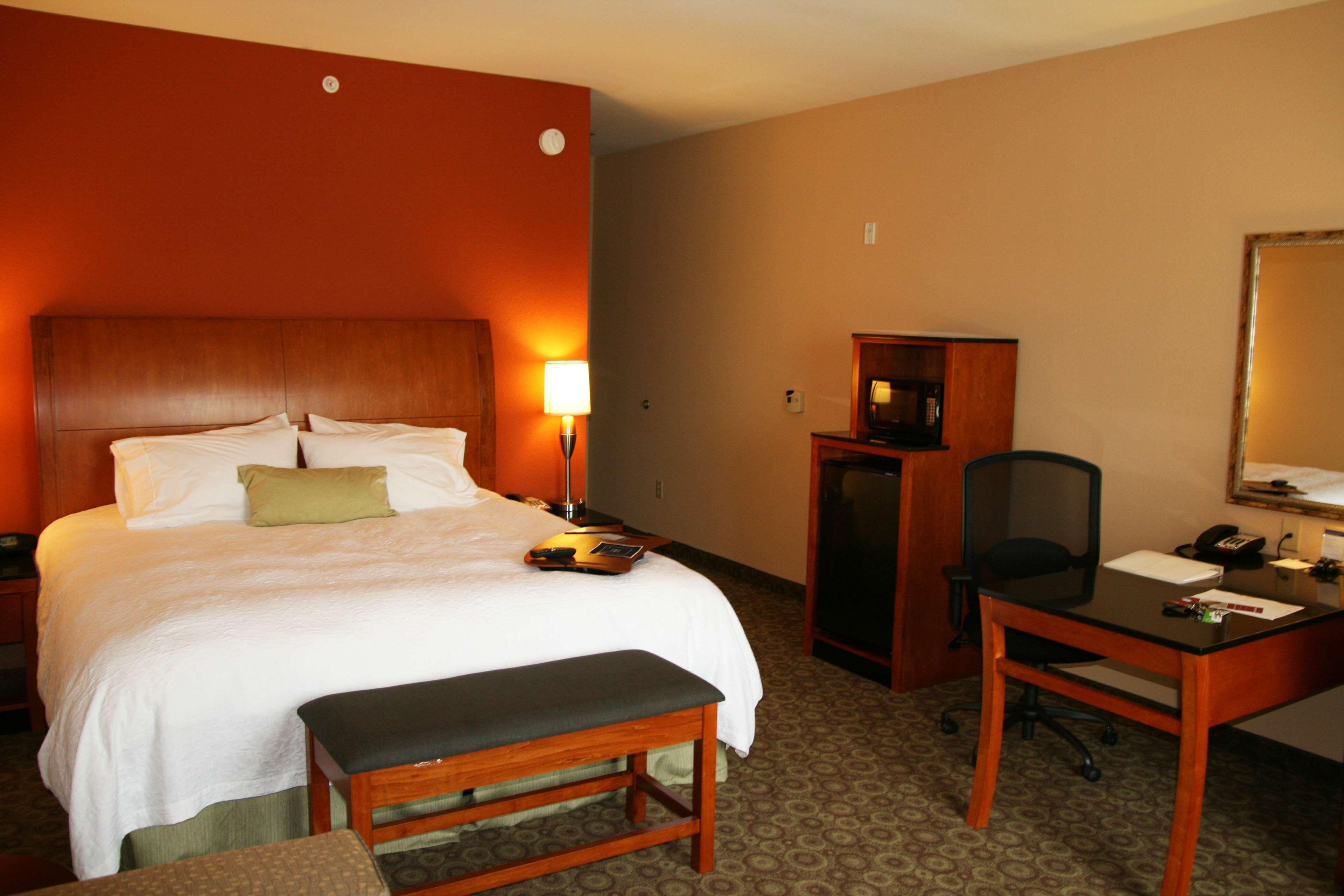 Hampton Inn & Suites Buffalo Quarto foto